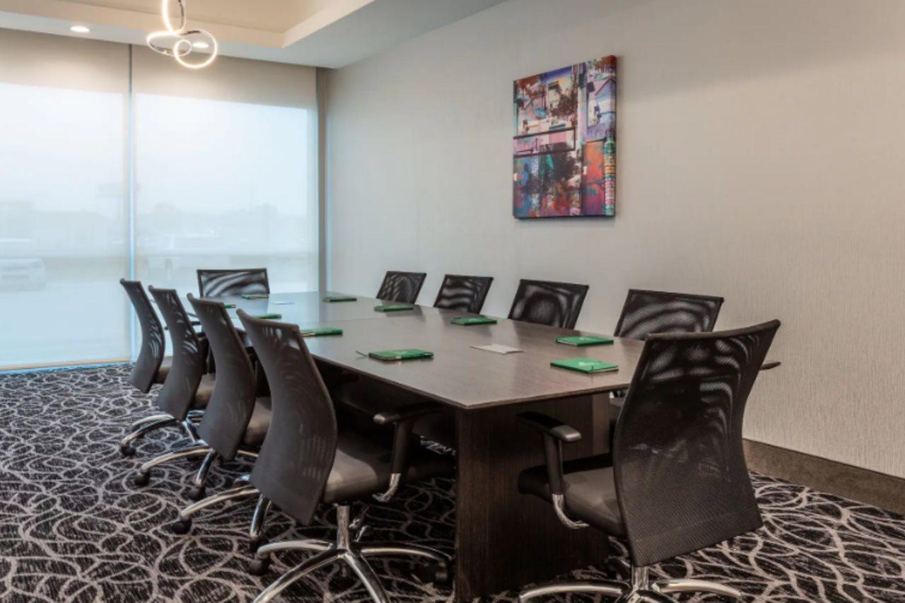 La Quinta Inn & Suites By Wyndham Shorewood Esterno foto